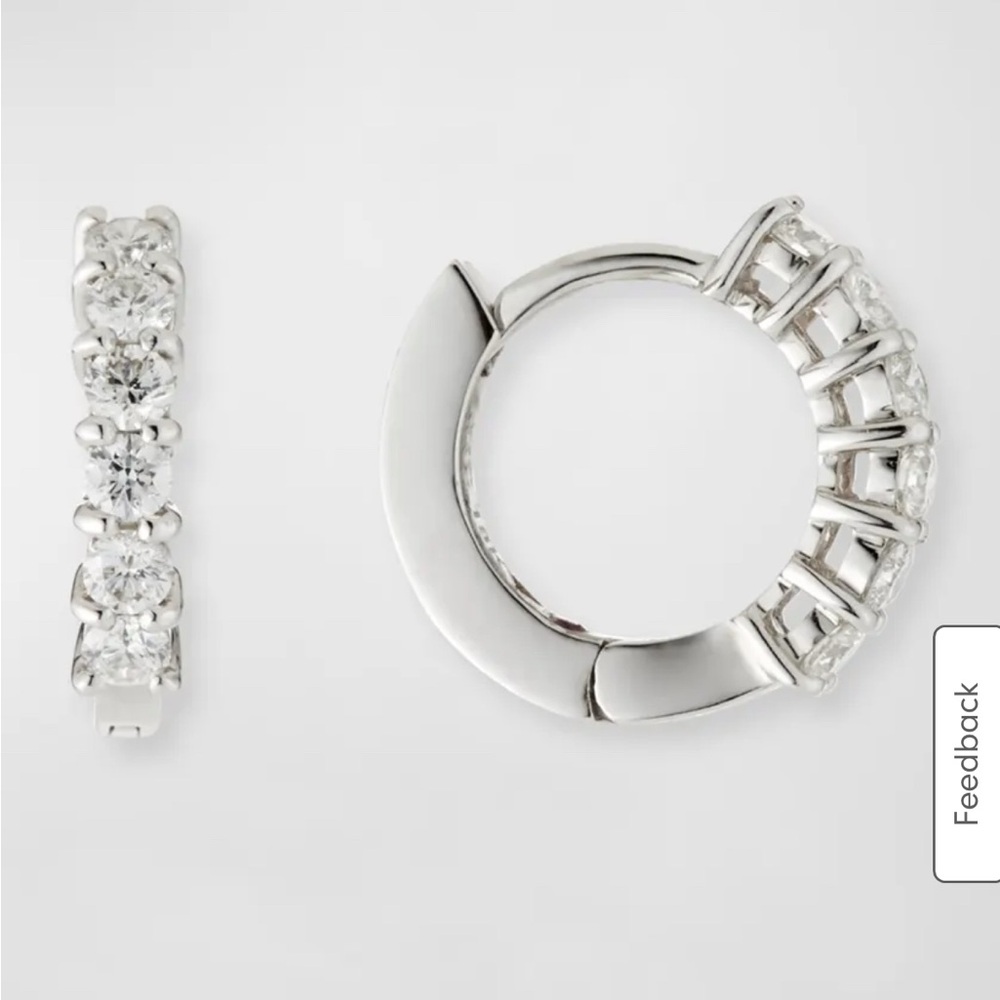 NIB Roberto Coin 18K WHITE GOLD DIAMOND SINGLE LINE OVAL EARRING
